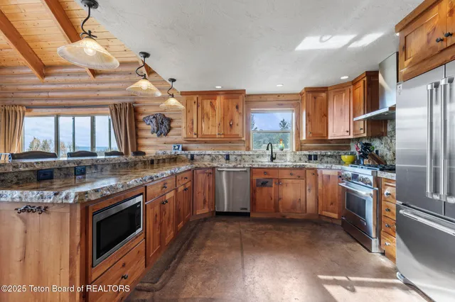 $1,295,000 | 3428 Bainbridge Drive, Tetonia, ID 83452