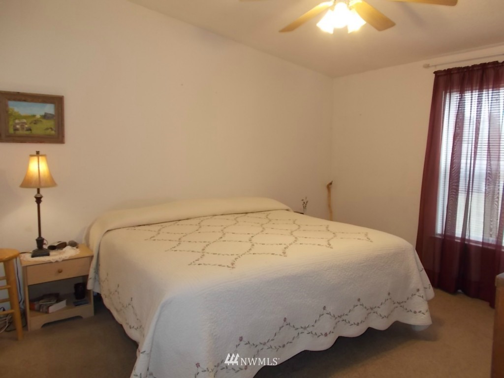17925 Scatter Lane Southwest Rochester, WA 98579 - Photo 8 of 17