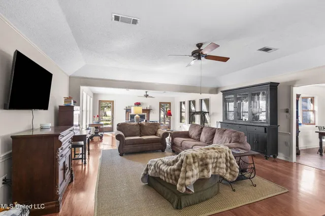 $649,500 | 205 Avondale Road, Canton, MS 39046