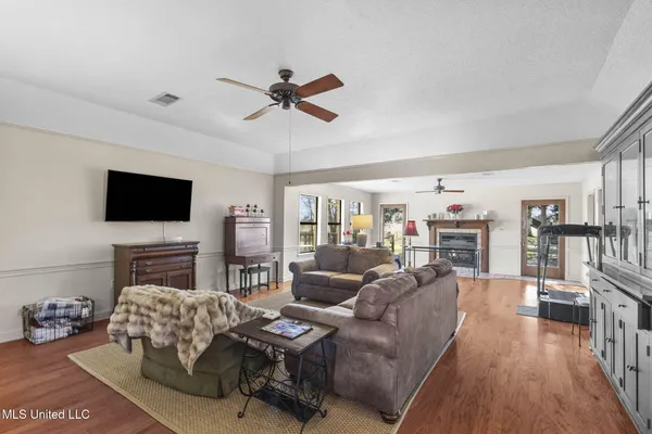 $649,500 | 205 Avondale Road, Canton, MS 39046