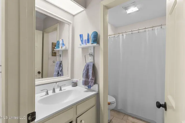 $649,500 | 205 Avondale Road, Canton, MS 39046