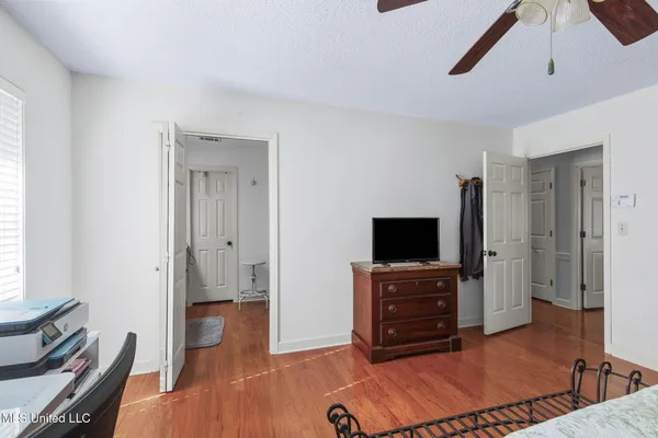 $649,500 | 205 Avondale Road, Canton, MS 39046