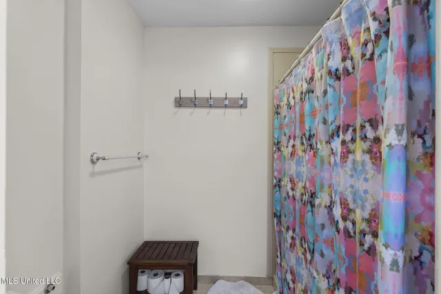 $649,500 | 205 Avondale Road, Canton, MS 39046