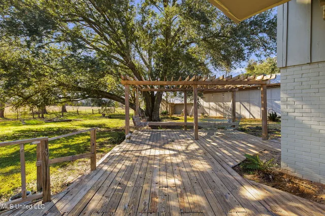 $649,500 | 205 Avondale Road, Canton, MS 39046