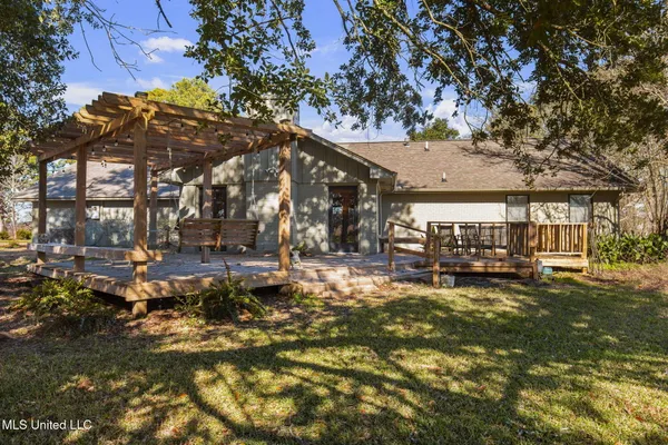 $649,500 | 205 Avondale Road, Canton, MS 39046