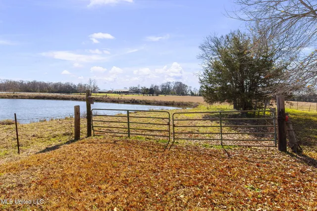 $649,500 | 205 Avondale Road, Canton, MS 39046