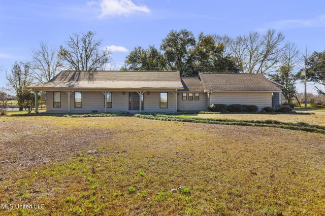 $649,500 | 205 Avondale Road, Canton, MS 39046