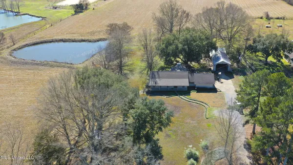 $649,500 | 205 Avondale Road, Canton, MS 39046