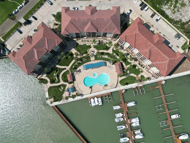 $525,000 | 301 East Houston Street, Unit 3301, Port Isabel, TX 78578