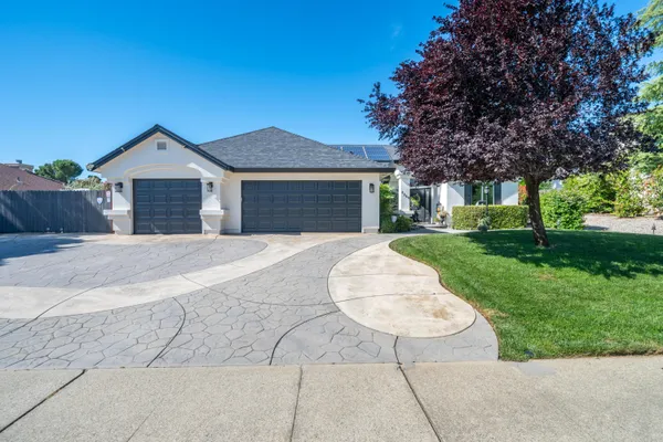 $625,000 | 2280 Cumberland Drive, Redding, CA 96001