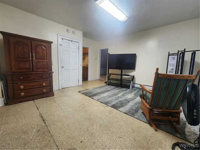 $159,999 | 1268 Indian Church Road, West Seneca, NY 14224