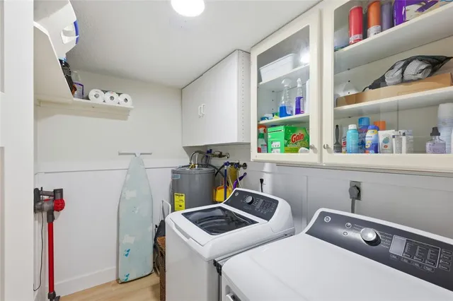 a view of utility room