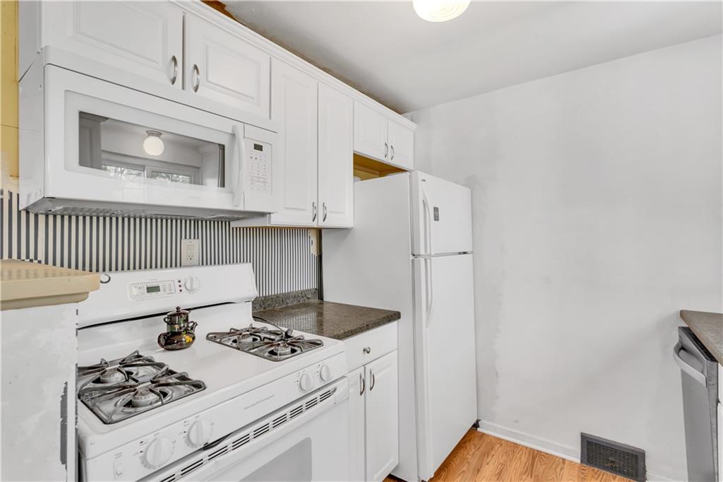122 Spring Grove Road Pittsburgh, PA 15235 - Photo 16 of 25 Gallery Image 16