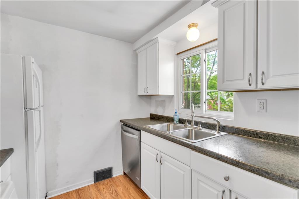 122 Spring Grove Road Pittsburgh, PA 15235 - Photo 18 of 25 Gallery Image 18