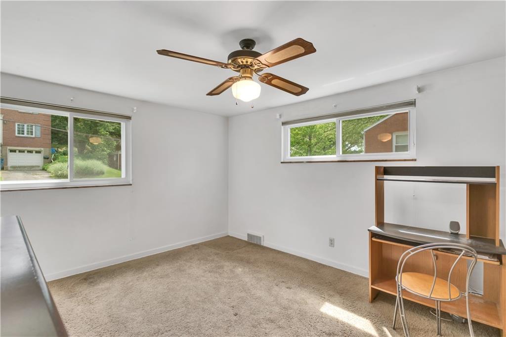 122 Spring Grove Road Pittsburgh, PA 15235 - Photo 20 of 25 Gallery Image 20