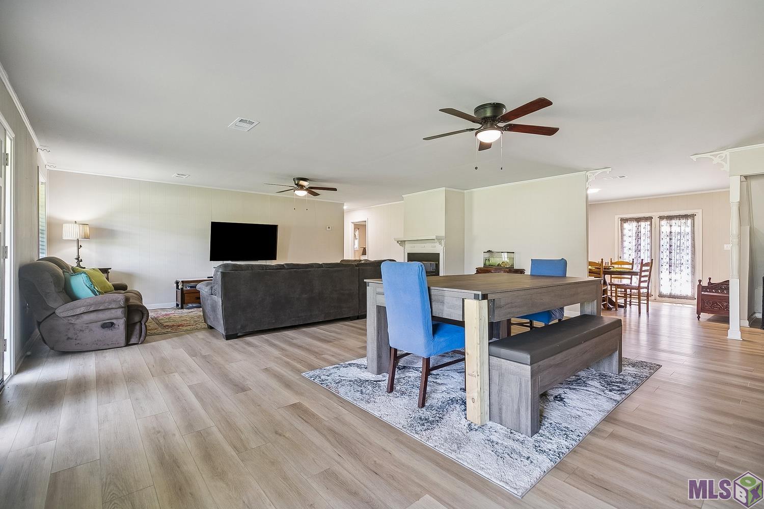 11246 Arnold Road Denham Springs, LA 70726 - Photo 5 of 29 Gallery Image 5