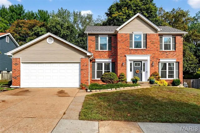 $434,900 | 16621 Green Pines Drive, Wildwood, MO 63011