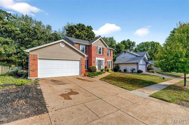 $434,900 | 16621 Green Pines Drive, Wildwood, MO 63011