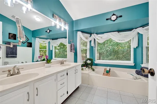 $434,900 | 16621 Green Pines Drive, Wildwood, MO 63011