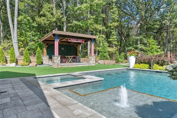 $1,000,000 | 255 Reece Road, Dawsonville, GA 30534