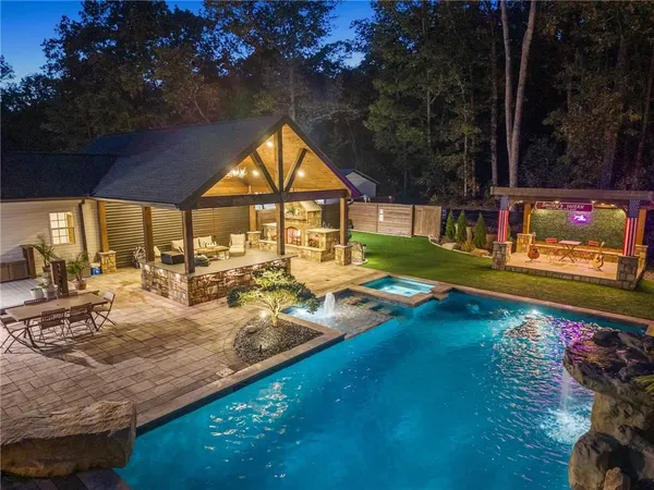 $1,000,000 | 255 Reece Road, Dawsonville, GA 30534