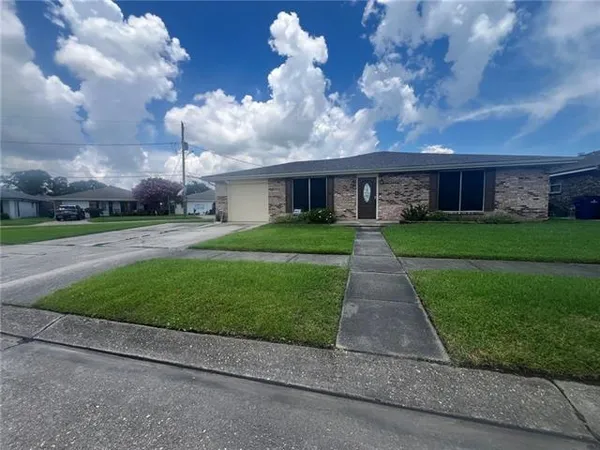 $339,000 | 1700 Woodrow Avenue, Metairie, LA 70001