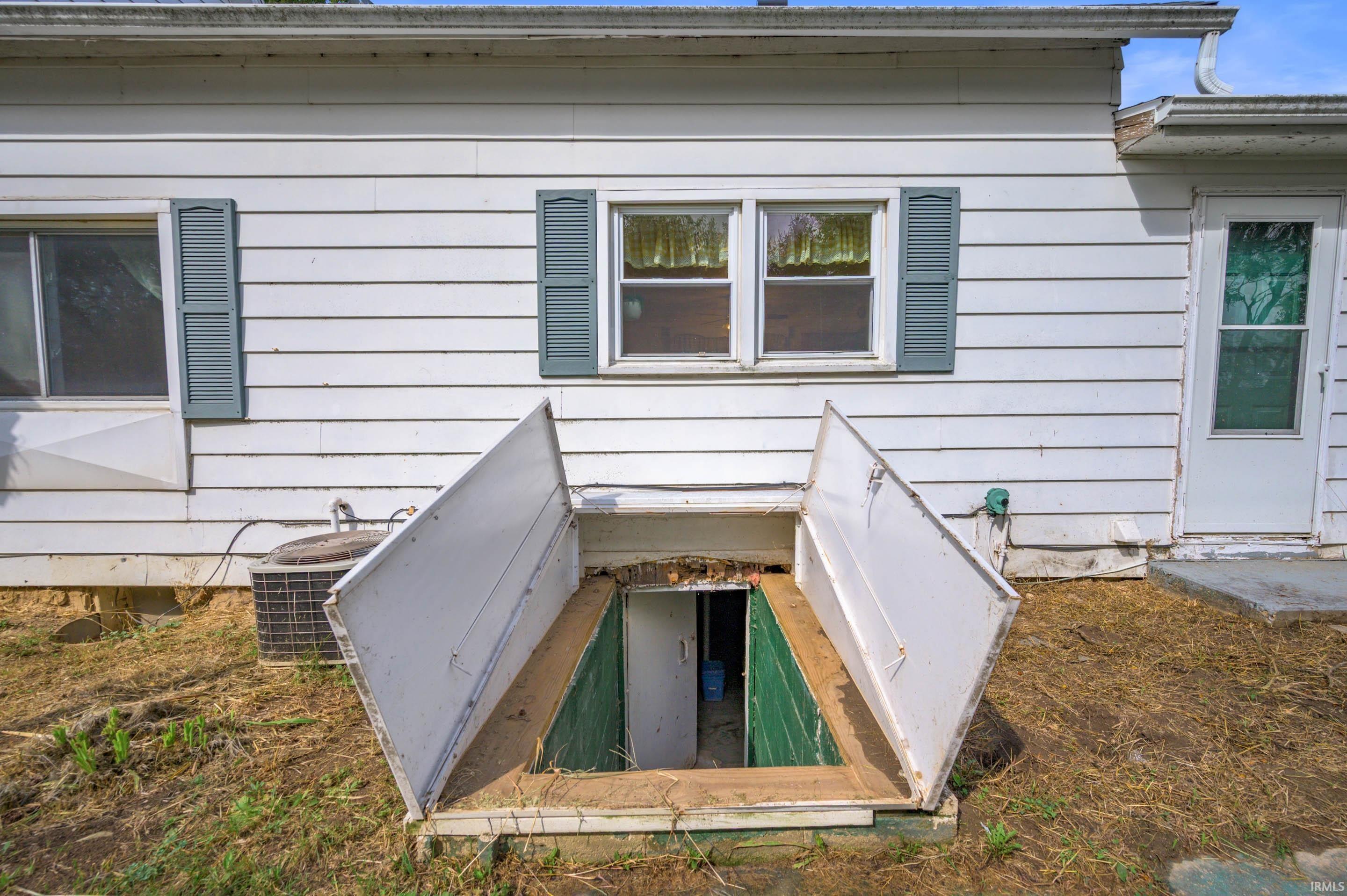 12880 North Old Granville Road Eaton, IN 47338 - Photo 15 of 27