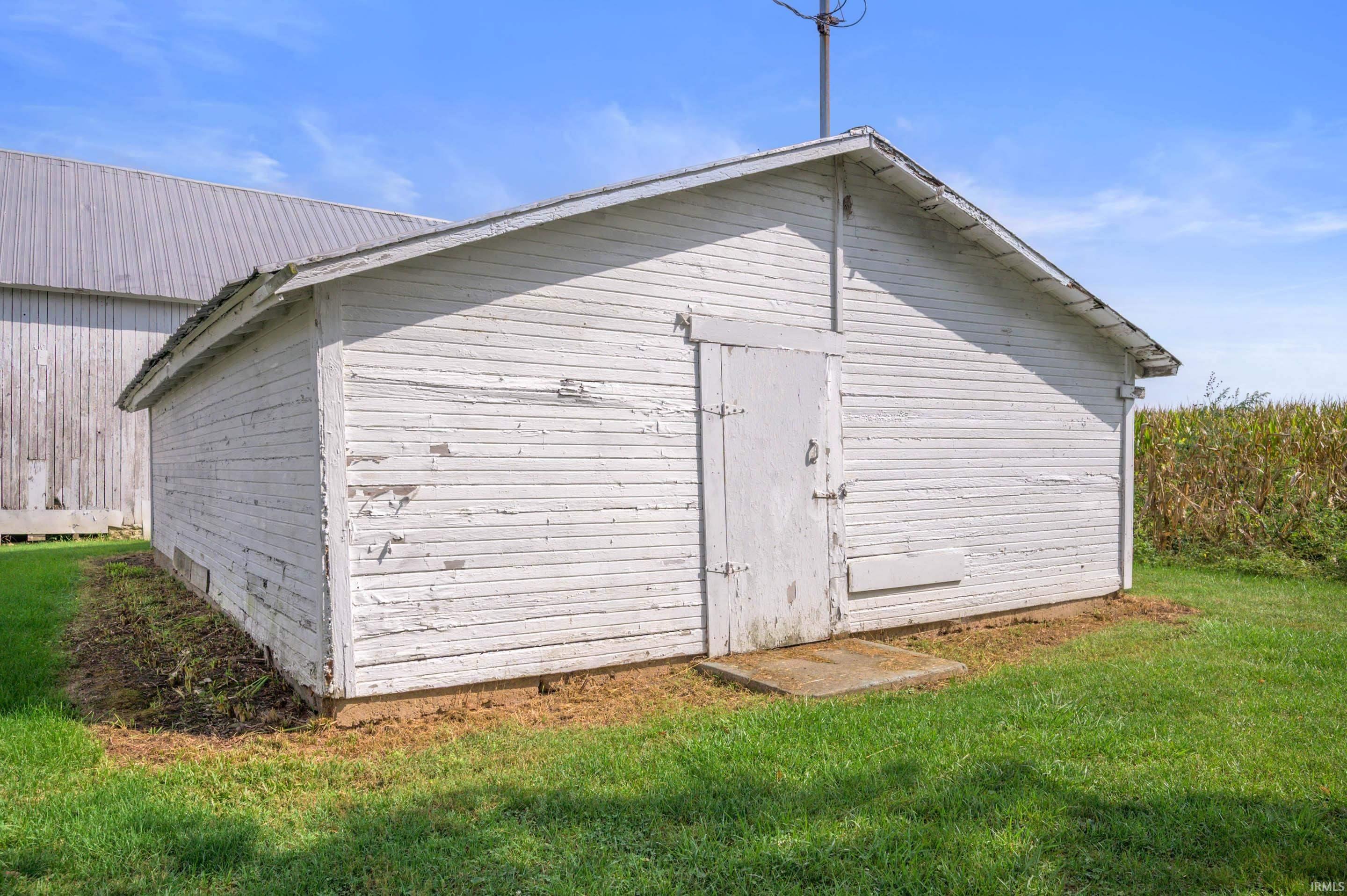 12880 North Old Granville Road Eaton, IN 47338 - Photo 22 of 27