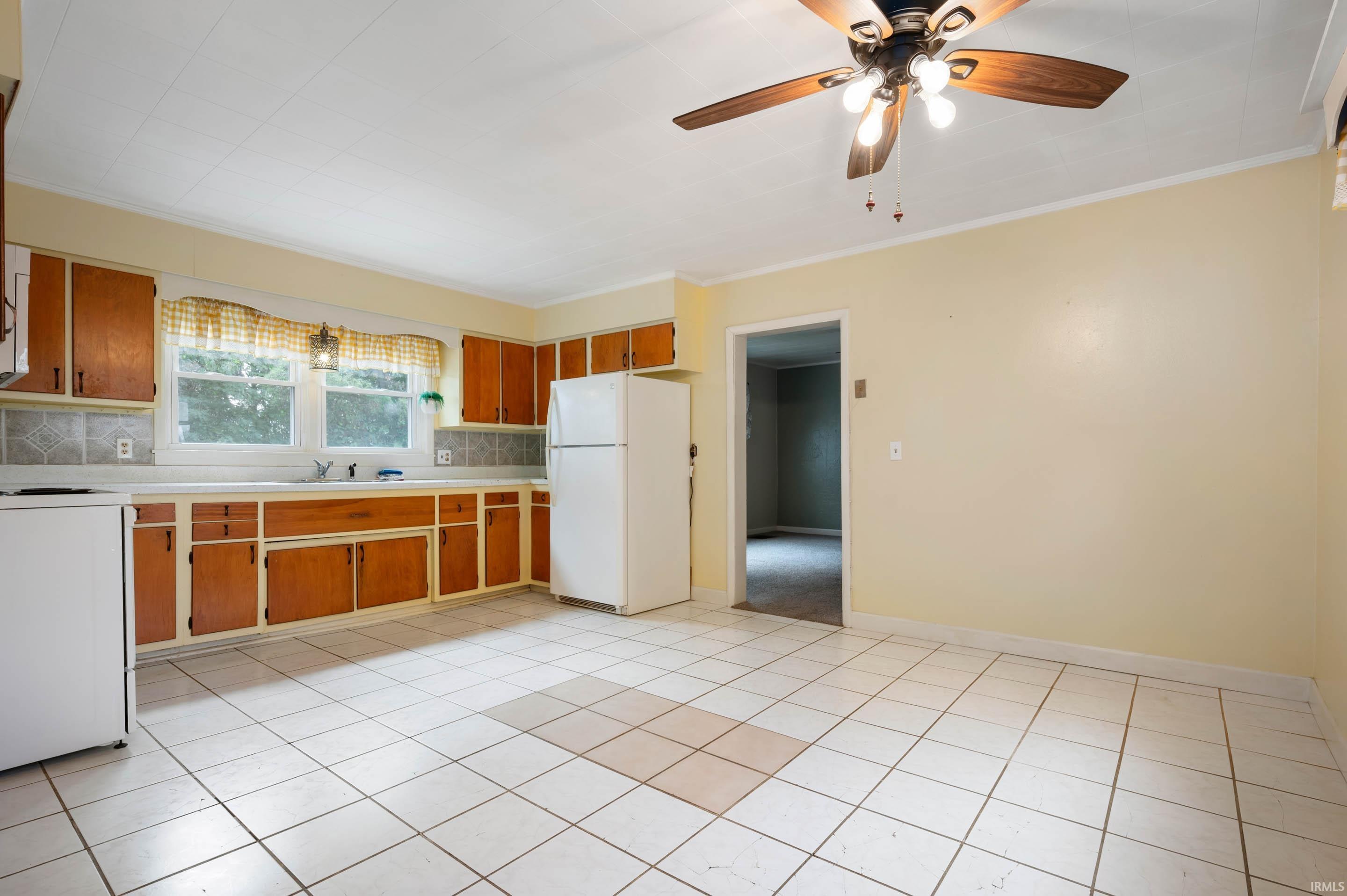 12880 North Old Granville Road Eaton, IN 47338 - Photo 5 of 27