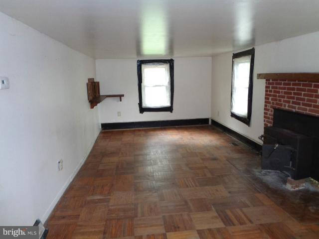65 Lewisville Road Elkton, MD 21921 - Photo 3 of 15 Living Room