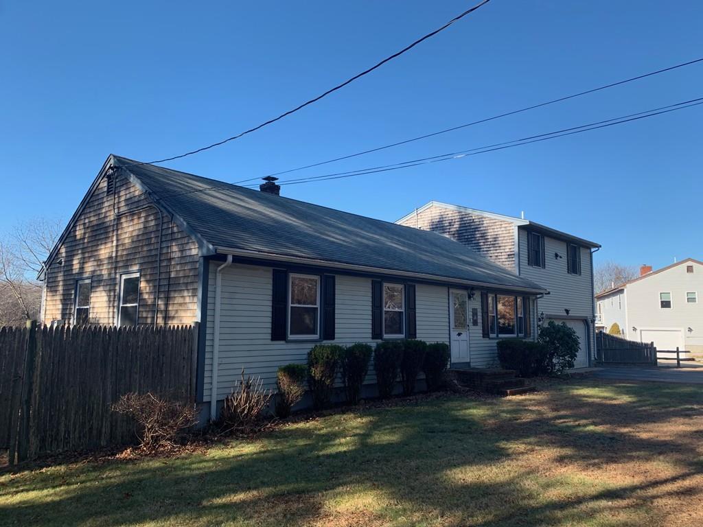 45 Gammons Road Acushnet, MA 02743 - Photo 5 of 42