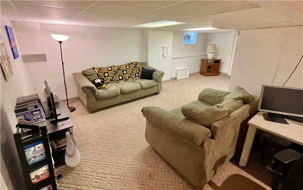913 Jefferson Road Pittsburgh, PA 15235 - Photo 17 of 24 Gallery Image 17