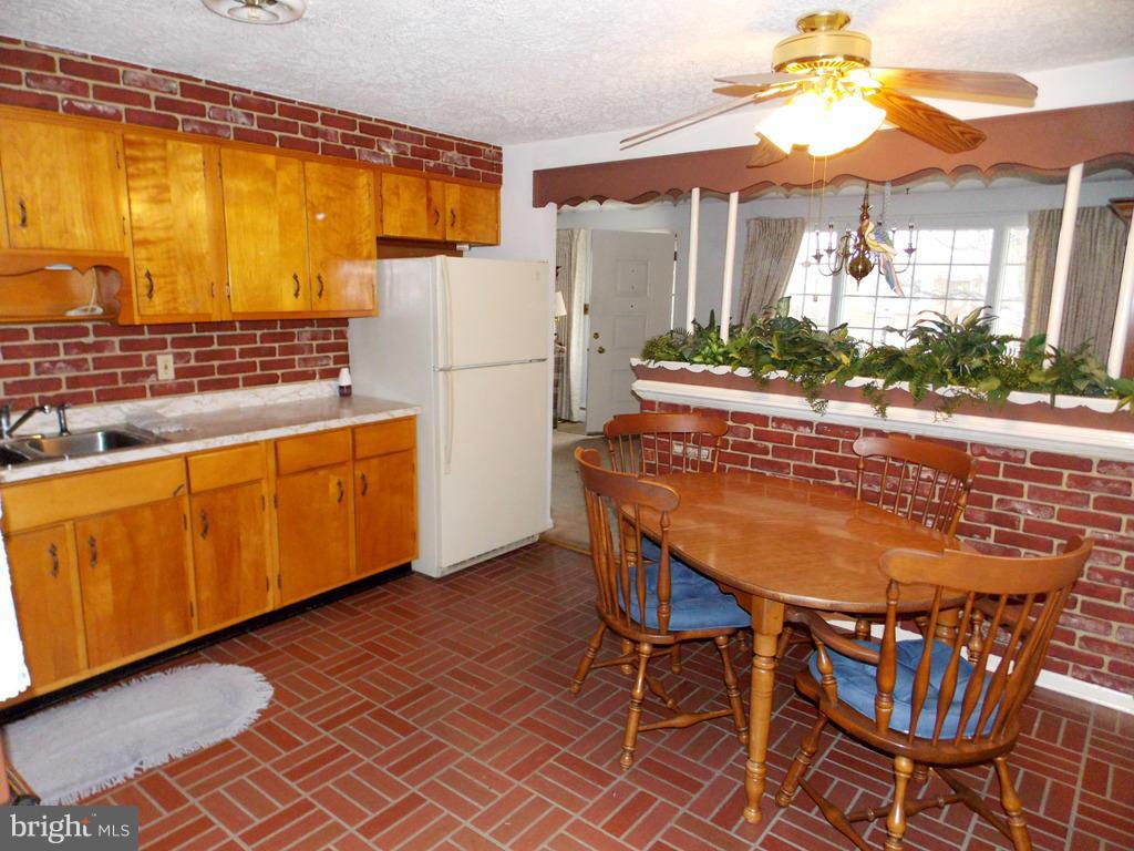 1219 Berkwood Road Baltimore, MD 21237 - Photo 12 of 29 Kitchen