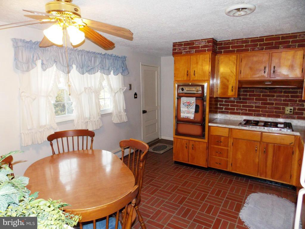 1219 Berkwood Road Baltimore, MD 21237 - Photo 8 of 29 Kitchen