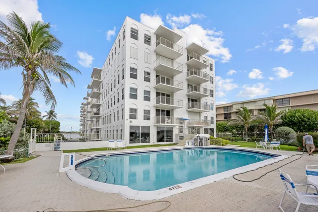$4,000 | 3230 South Ocean Boulevard, Unit A602, Palm Beach, FL 33480