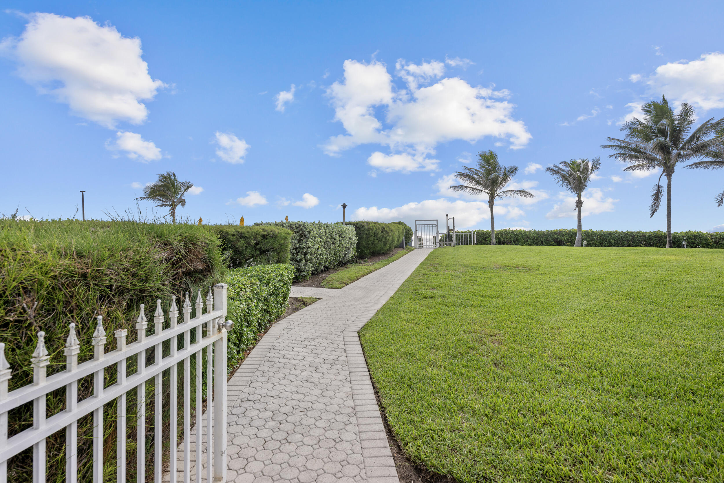 3230 South Ocean Boulevard, Unit A602 Palm Beach, FL 33480 - Photo 55 of 87 _jjl3044