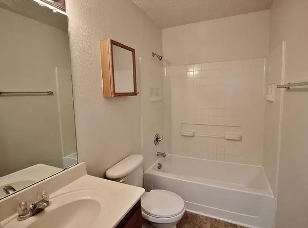 $1,995 | 3325 Tioga Street, Dallas, TX 75241