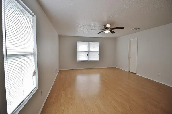 $1,995 | 3325 Tioga Street, Dallas, TX 75241