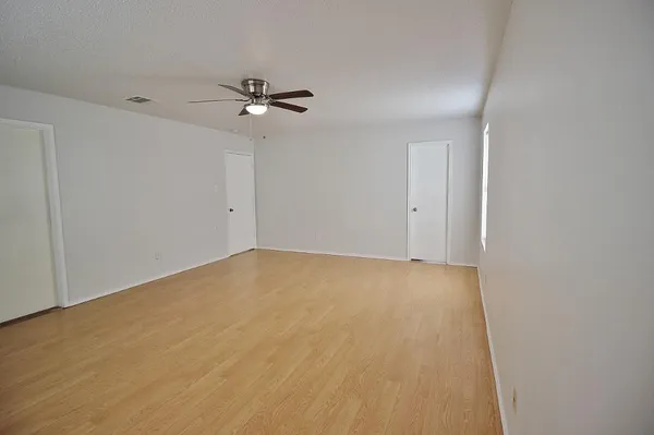 $1,995 | 3325 Tioga Street, Dallas, TX 75241