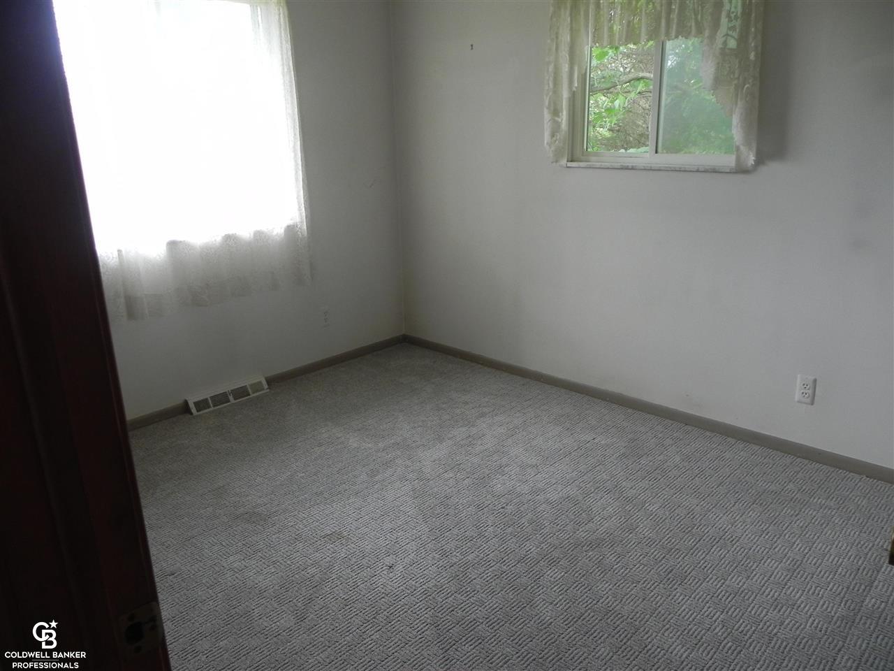 12100 Dunn Road Memphis, MI 48041 - Photo 15 of 31 50046867-18.JPG