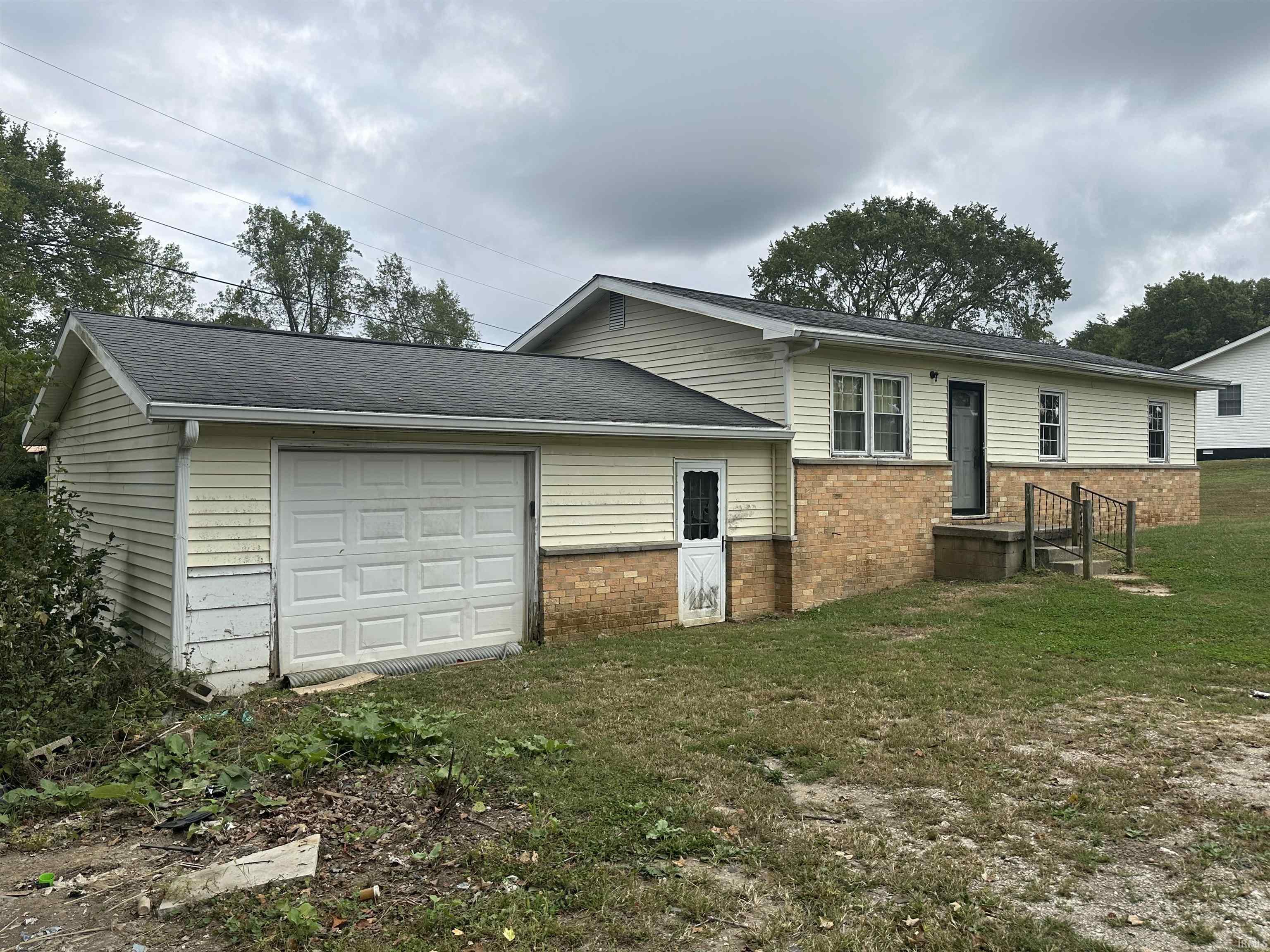 4255 East Farr Road Bloomington, IN 47408 - Photo 4 of 29