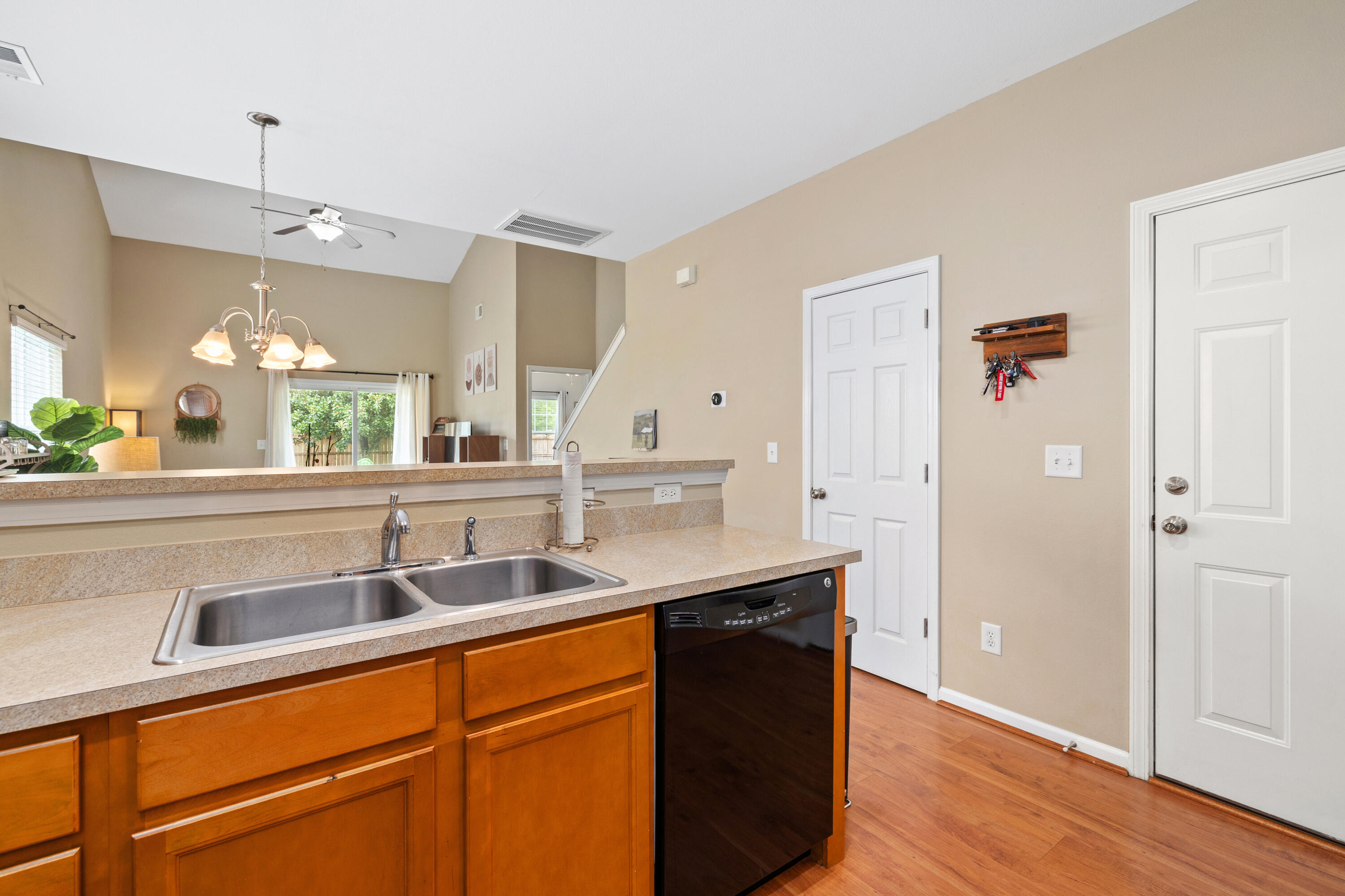 1642 Ruger Drive Sumter, SC 29150 - Photo 7 of 32 Gallery Image 7