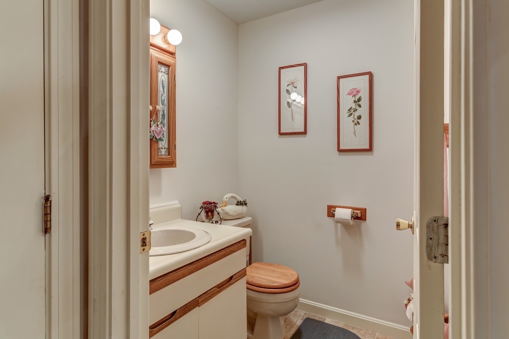 93 Great Brook Road, Unit 93 Milford, NH 03055 - Photo 21 of 40