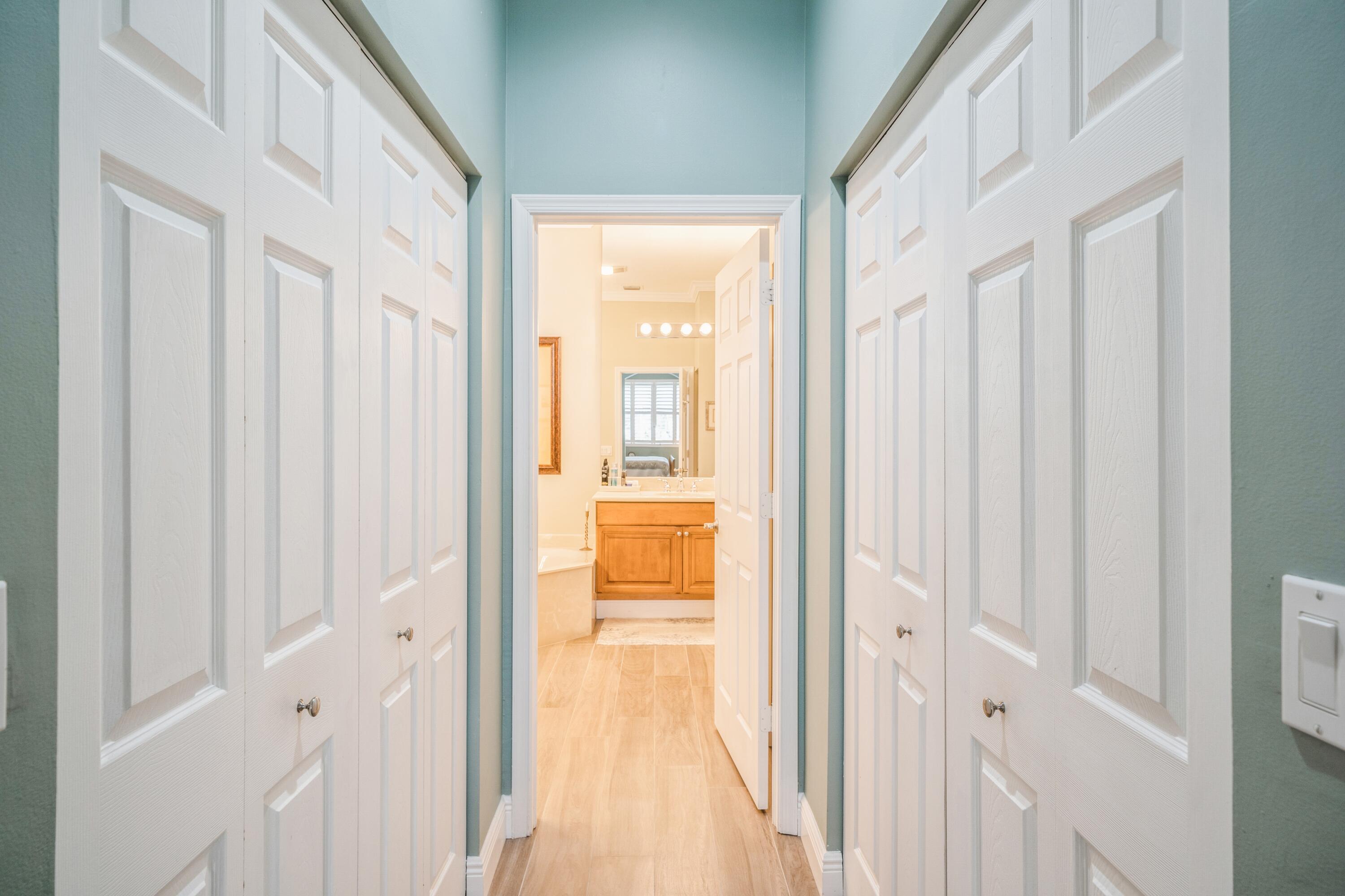 384 Springview Loop Port St. Lucie, FL 34986 - Photo 17 of 48 Hallway to Bath