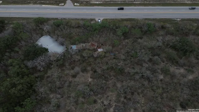 $24,000 | 16583 Highway 80, Gillett, TX 78116