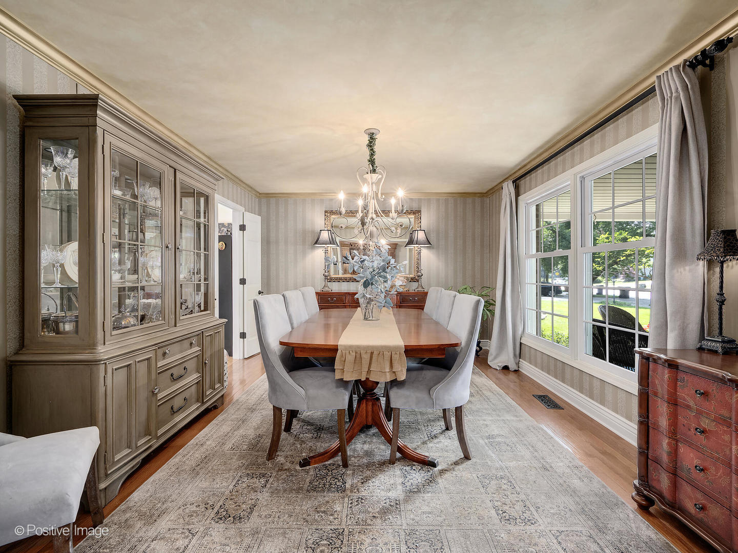 1401 Sussex Road Naperville, IL 60540 - Photo 9 of 45 Gallery Image 9