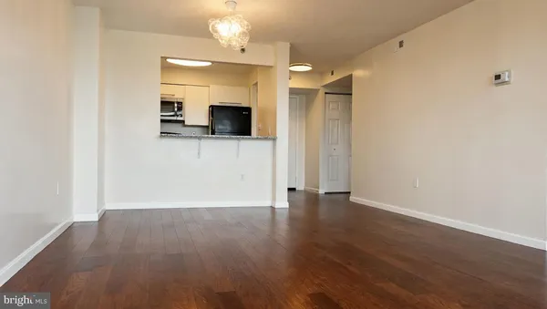 $2,200 | 10101 Grosvenor Place, Unit 1603, North Bethesda, MD 20852