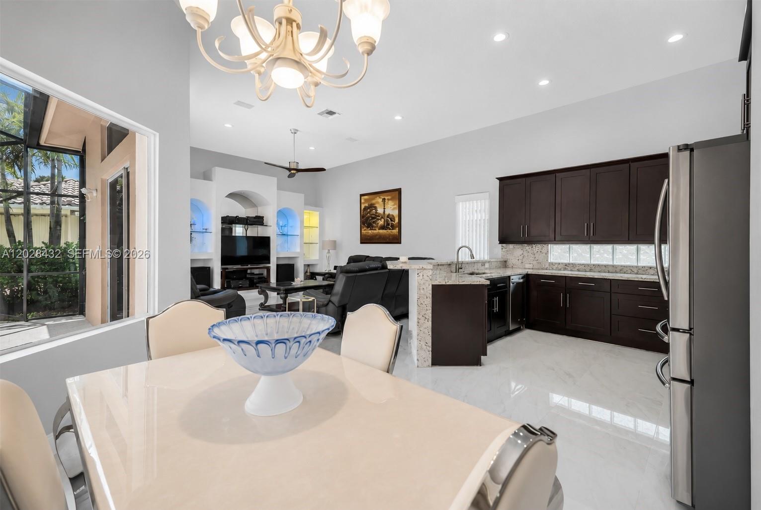 3852 Oak Ridge Circle Weston, FL 33331 - Photo 6 of 57