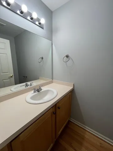 $3,000 | 2815 Barclay Way, Ann Arbor, MI 48105