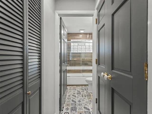 $2,650 | 2205 Clover Avenue, Rockford, IL 61102